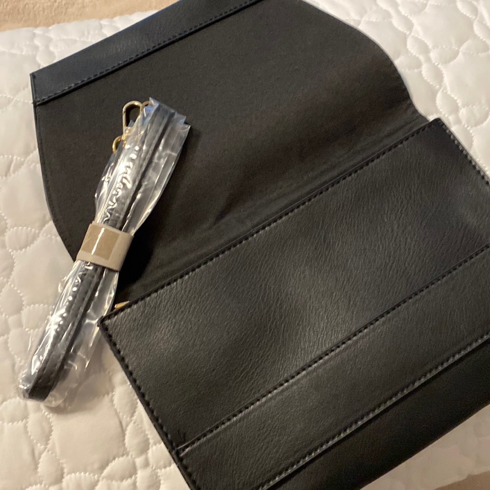 New Summer Rose tuck flap black vegan leather crossbody
